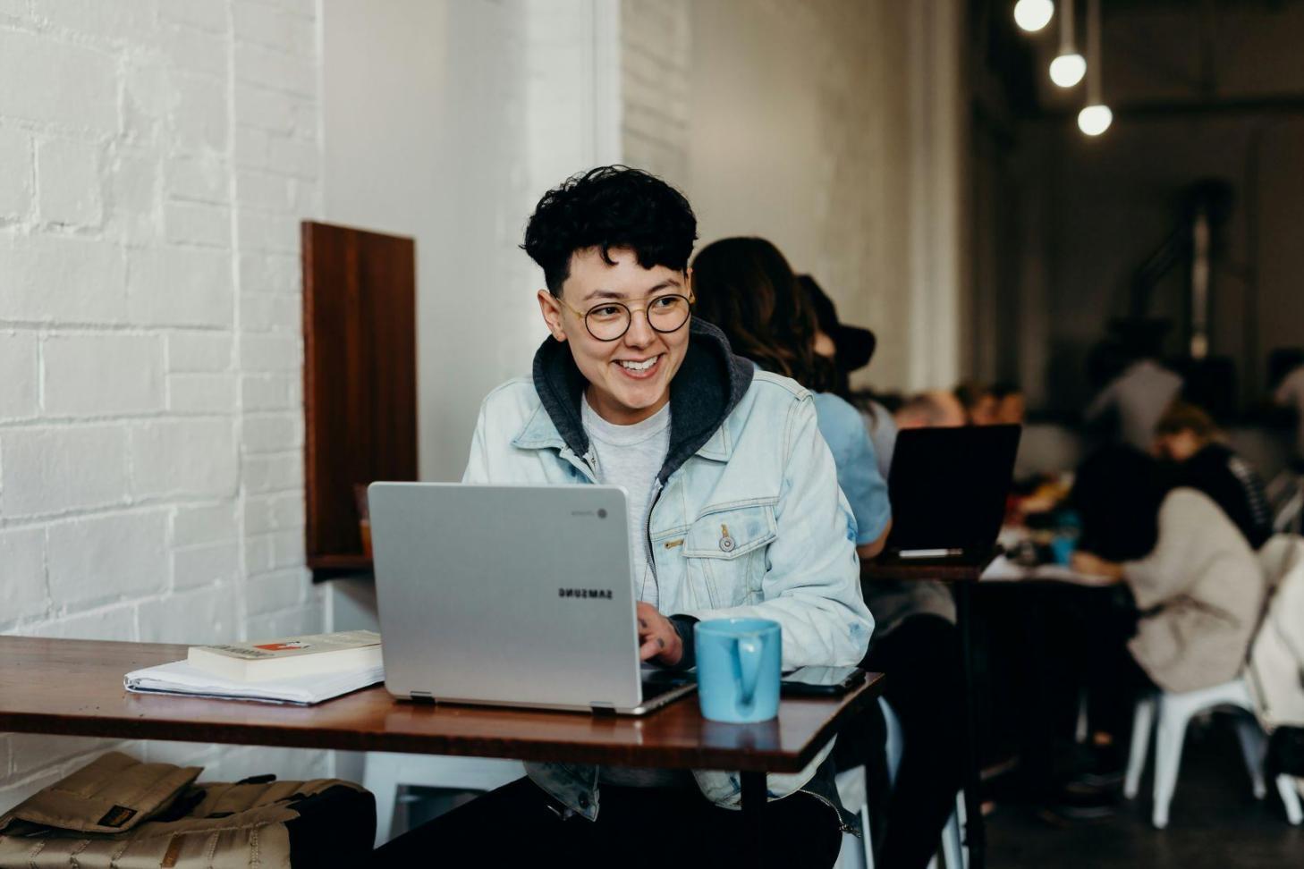 Процесс обучения в группе — совместная работа над финансовыми кейсами